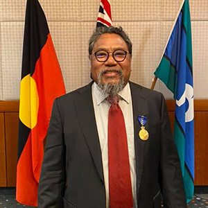新闻项目:中田教授因其对土著教育的杰出贡献被授予澳大利亚勋章成员。